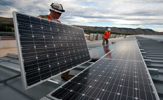 ENERGIA SOLAR E AUTOSSUFICIÊNCIA
